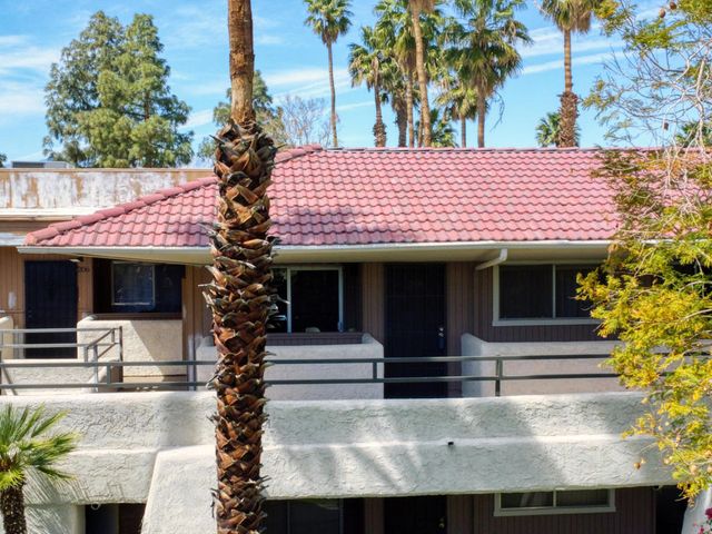 470 N Villa Court 208, Palm Springs, CA 92262