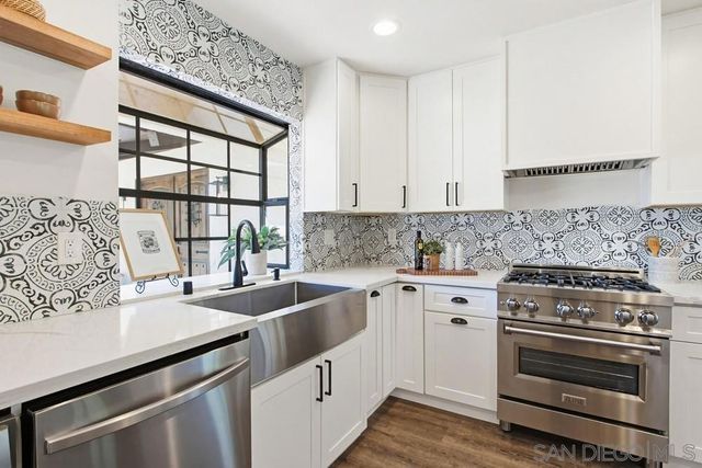 2024 Grandview Rd, Vista, CA 92084