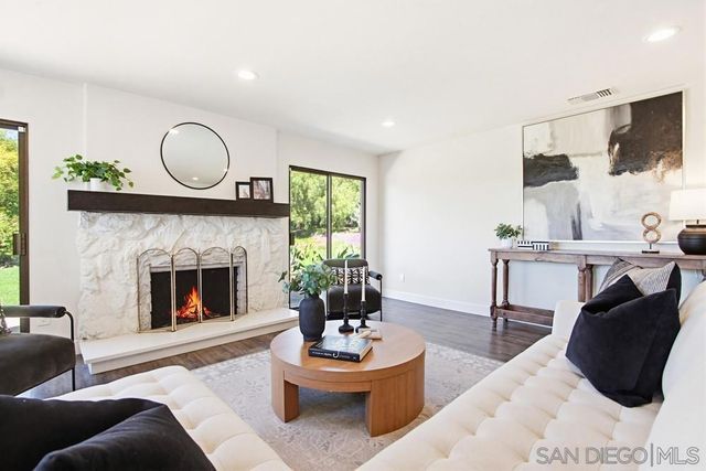 2024 Grandview Rd, Vista, CA 92084