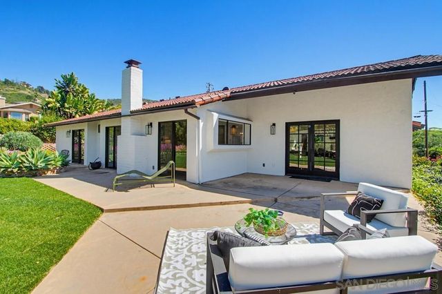 2024 Grandview Rd, Vista, CA 92084