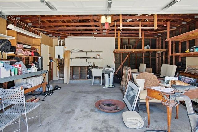 2024 Grandview Rd, Vista, CA 92084