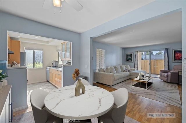 154 Echo Run 66, Irvine, CA 92614