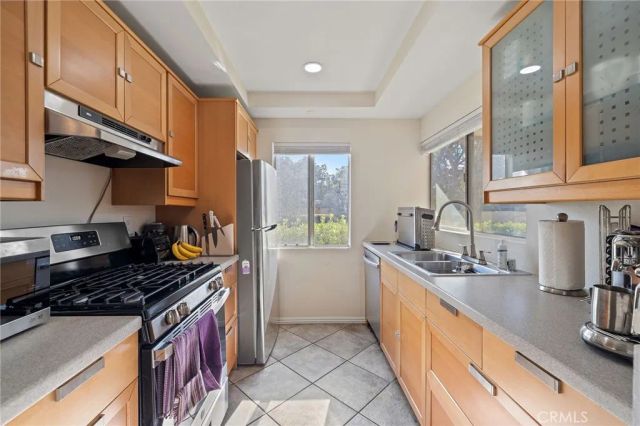 154 Echo Run 66, Irvine, CA 92614