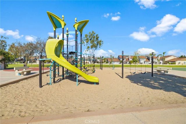 154 Echo Run 66, Irvine, CA 92614