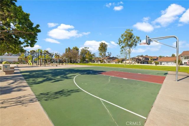 154 Echo Run 66, Irvine, CA 92614