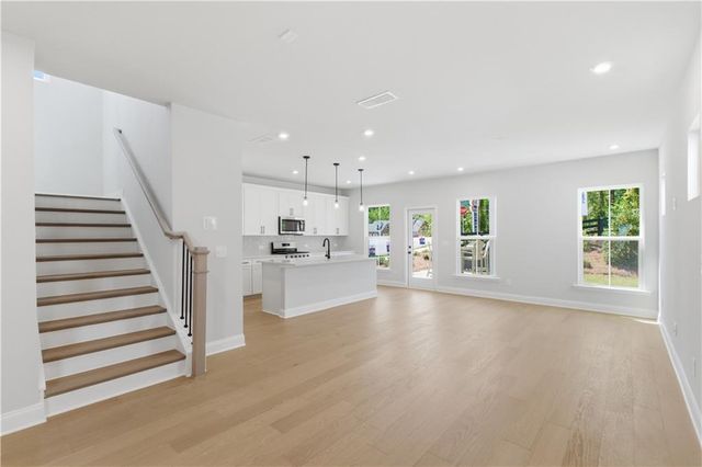 5772 Tillman Way, Powder Springs, GA 30127