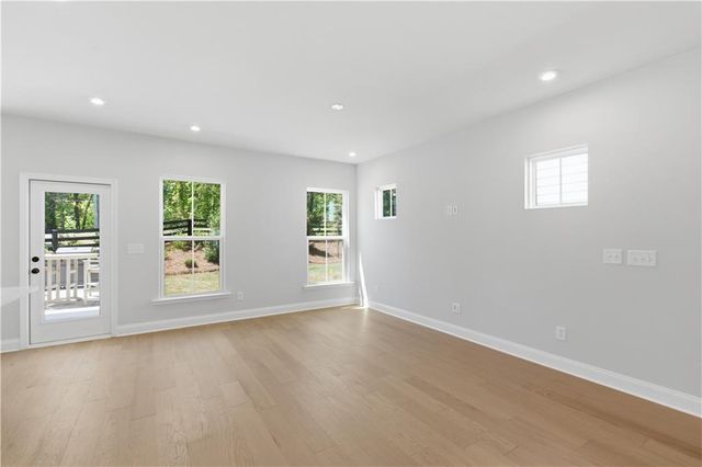 5772 Tillman Way, Powder Springs, GA 30127