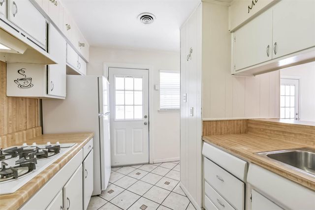 3706 Ramsey Drive, Pasadena, TX 77503