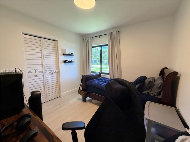 18101 SW 92nd Ave, Palmetto Bay, FL 33157