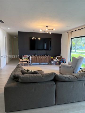 18101 SW 92nd Ave, Palmetto Bay, FL 33157
