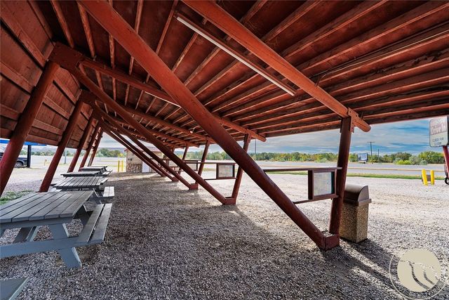 4297 US Highway 310, Joliet, MT 59041