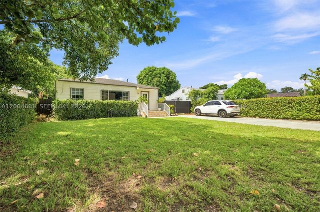 240 Carlisle Dr, Miami Springs, FL 33166