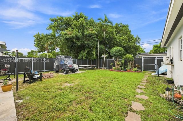 240 Carlisle Dr, Miami Springs, FL 33166