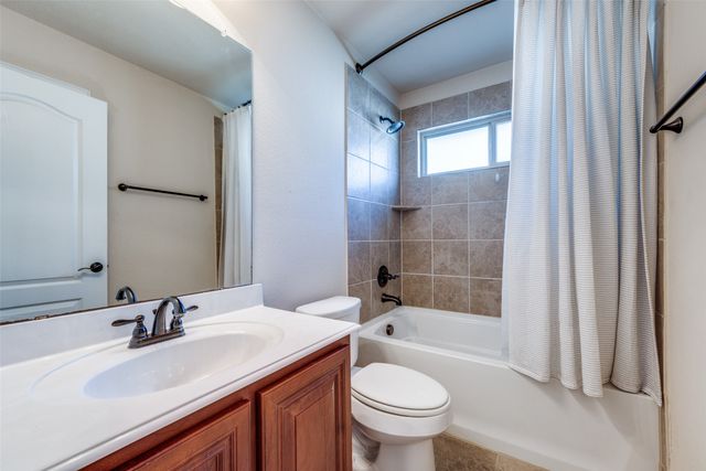 4910 Camp Verde Circle, Sherman, TX 75092