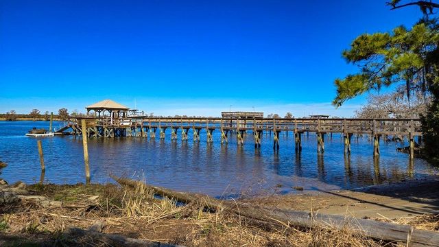 548 Arcadia Rd., Pawleys Island, SC 29585