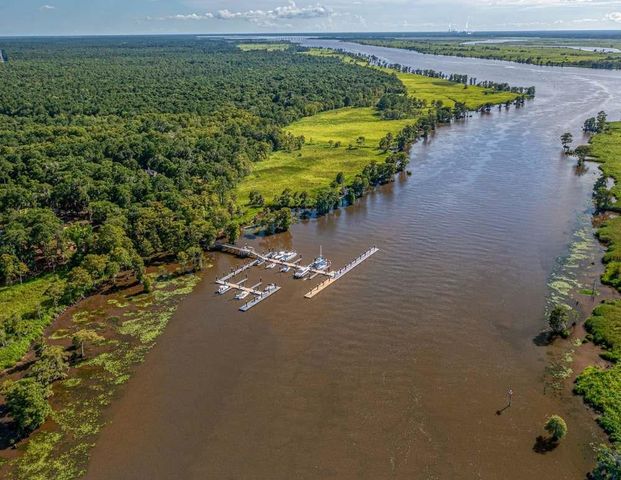 548 Arcadia Rd., Pawleys Island, SC 29585