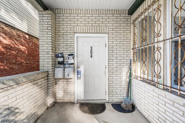 304 Ridgewood Ave, Newark City, NJ 07112