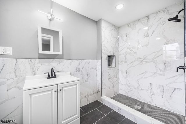 304 Ridgewood Ave, Newark City, NJ 07112