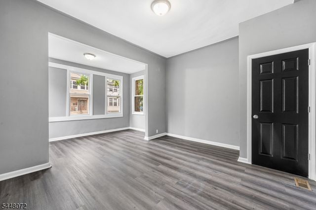 304 Ridgewood Ave, Newark City, NJ 07112