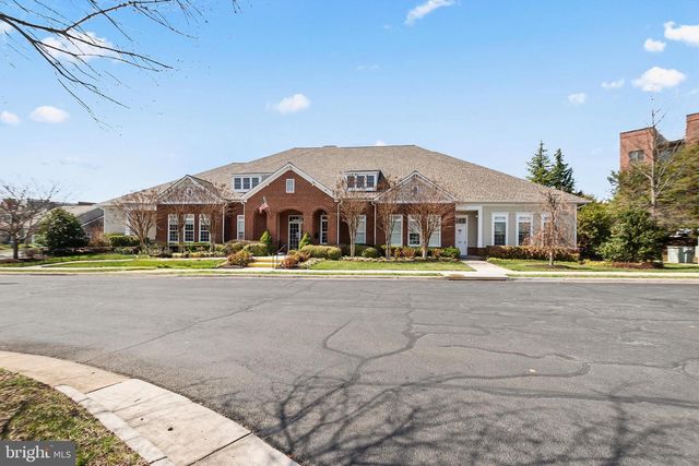 8911 PERIWINKLE BLUE CT, Lorton, VA 22079