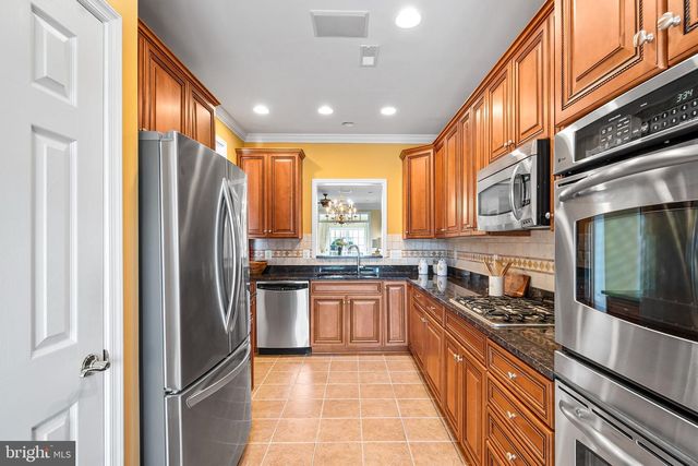 8911 PERIWINKLE BLUE CT, Lorton, VA 22079