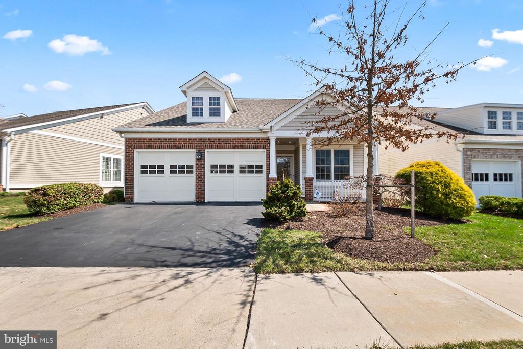 8911 PERIWINKLE BLUE CT, Lorton, VA 22079