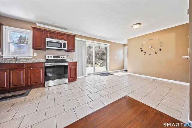 46 Greenview Drive, Waterbury, CT 06708