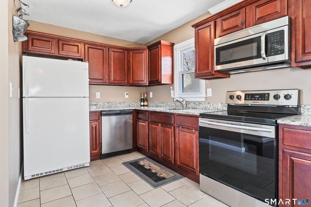 46 Greenview Drive, Waterbury, CT 06708