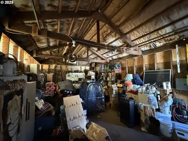 77220 BAR B L RANCH Rd, Westfir, OR 97492