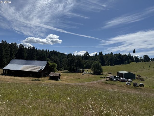 77220 BAR B L RANCH Rd, Westfir, OR 97492