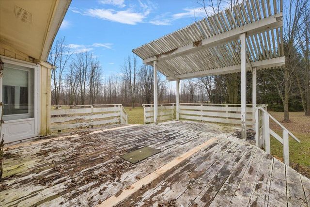 16465 28 Mile Road, Ray, MI 48096