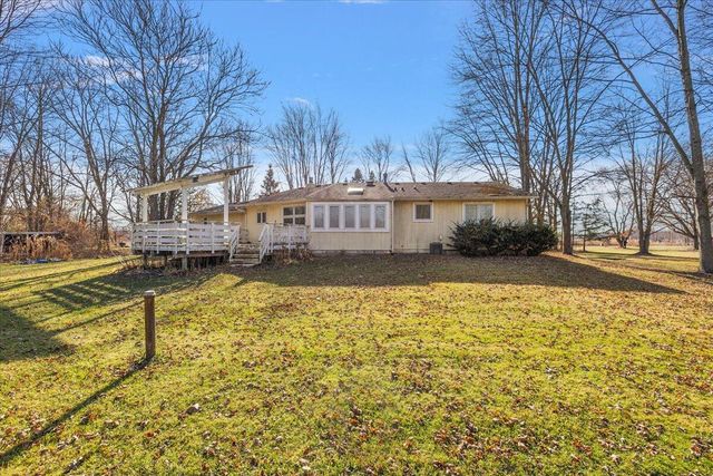 16465 28 Mile Road, Ray, MI 48096