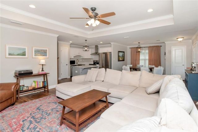 1102 Pinemont Drive, Mobile, AL 36609