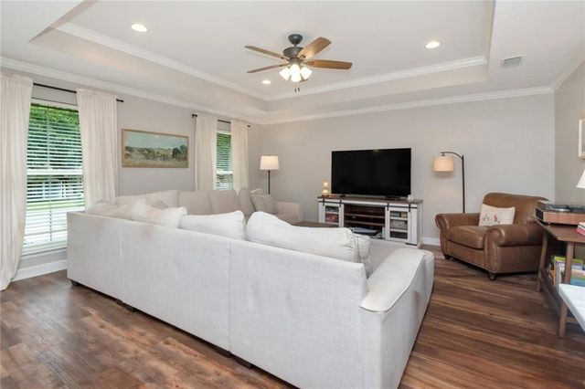 1102 Pinemont Drive, Mobile, AL 36609