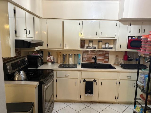 4200 SW 26th Street, West Park, FL 33023