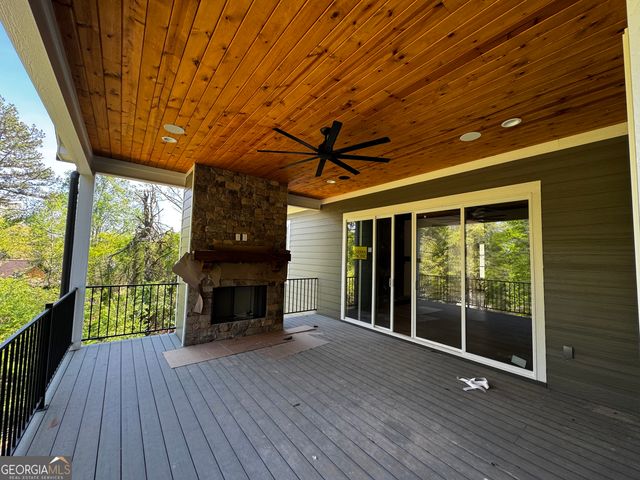 260 Edgewater Trail S, Toccoa, GA 30577
