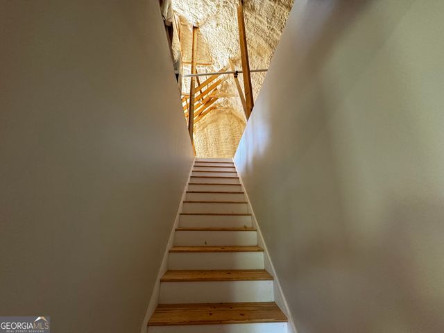 260 Edgewater Trail S, Toccoa, GA 30577