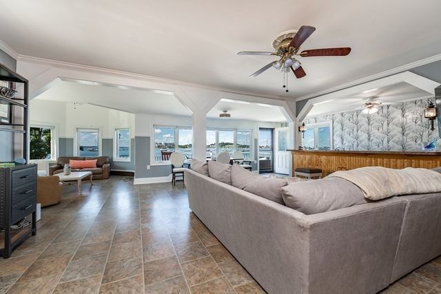 158 Cadish Ave, Hull, MA 02045