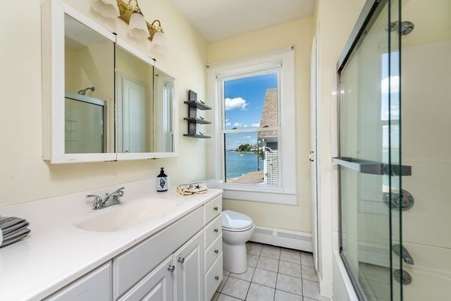158 Cadish Ave, Hull, MA 02045