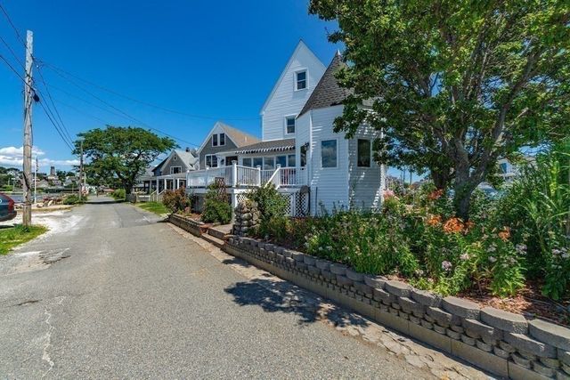 158 Cadish Ave, Hull, MA 02045