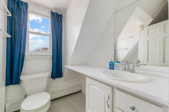 158 Cadish Ave, Hull, MA 02045