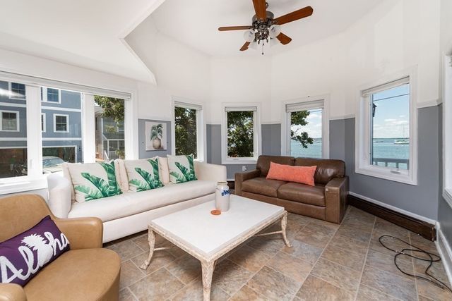 158 Cadish Ave, Hull, MA 02045