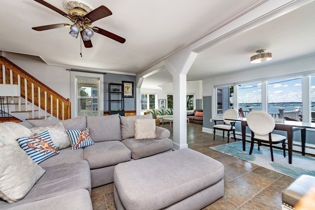 158 Cadish Ave, Hull, MA 02045