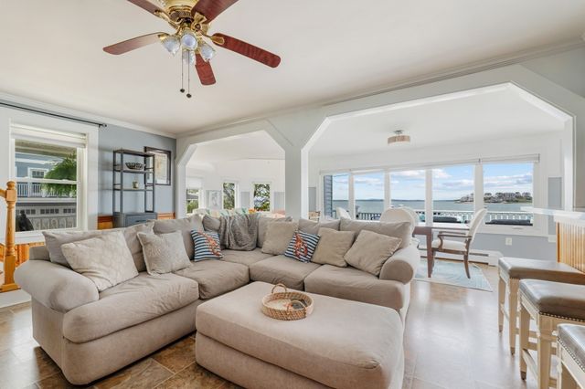 158 Cadish Ave, Hull, MA 02045