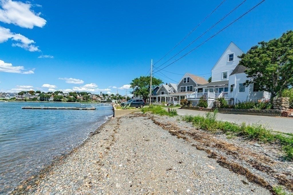 158 Cadish Ave, Hull, MA 02045
