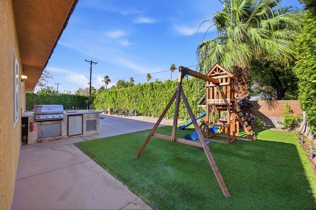 3048 N Bahada Road, Palm Springs, CA 92262
