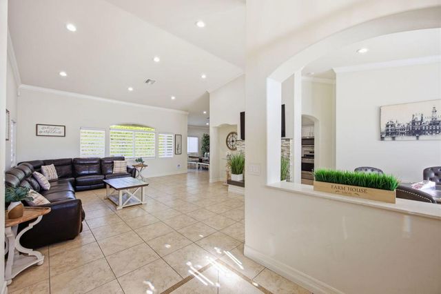 3048 N Bahada Road, Palm Springs, CA 92262