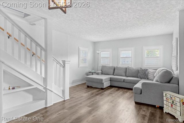 128 S SLATER Street, Lake Orion Village, MI 48362