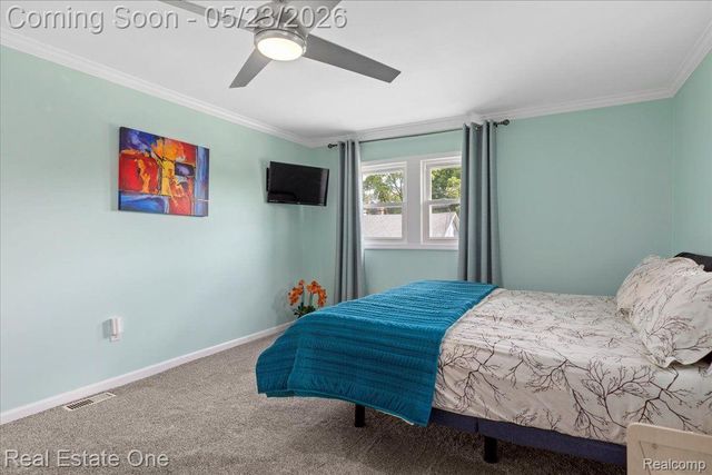 128 S SLATER Street, Lake Orion Village, MI 48362