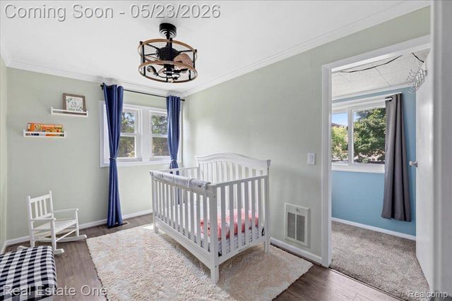 128 S SLATER Street, Lake Orion Village, MI 48362